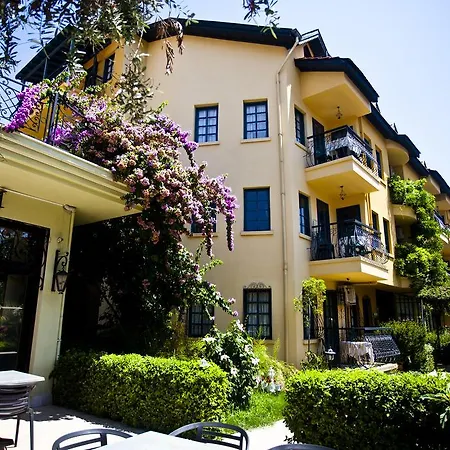 Aparthotel T&g 3*